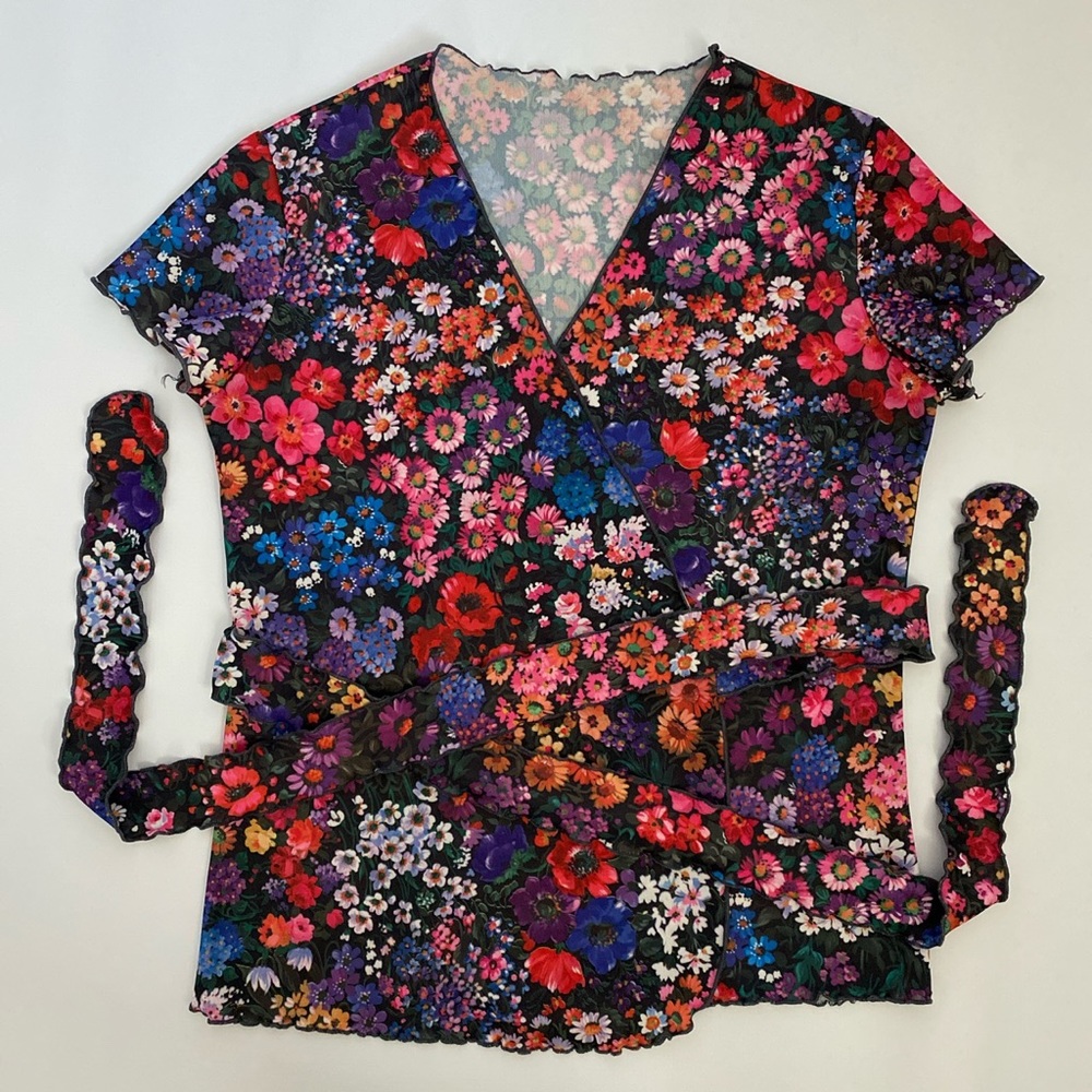 vtg handmade floral wrap top cutest lettuce hem